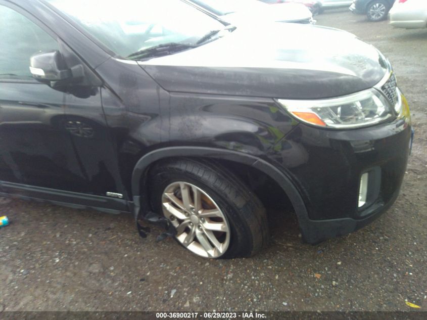 2015 KIA SORENTO LX - 5XYKTCA68FG652758