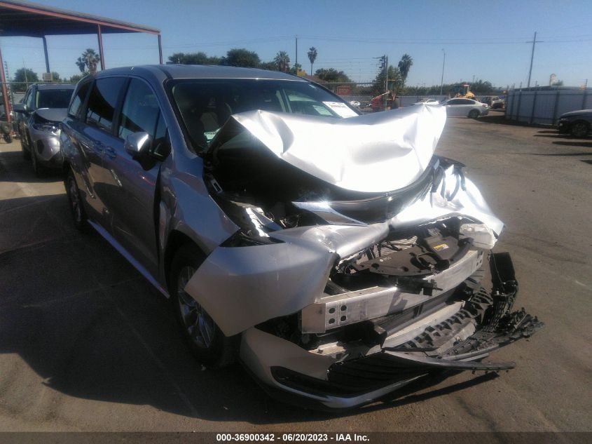 2022 TOYOTA SIENNA LE - 5TDKRKEC5NS103819