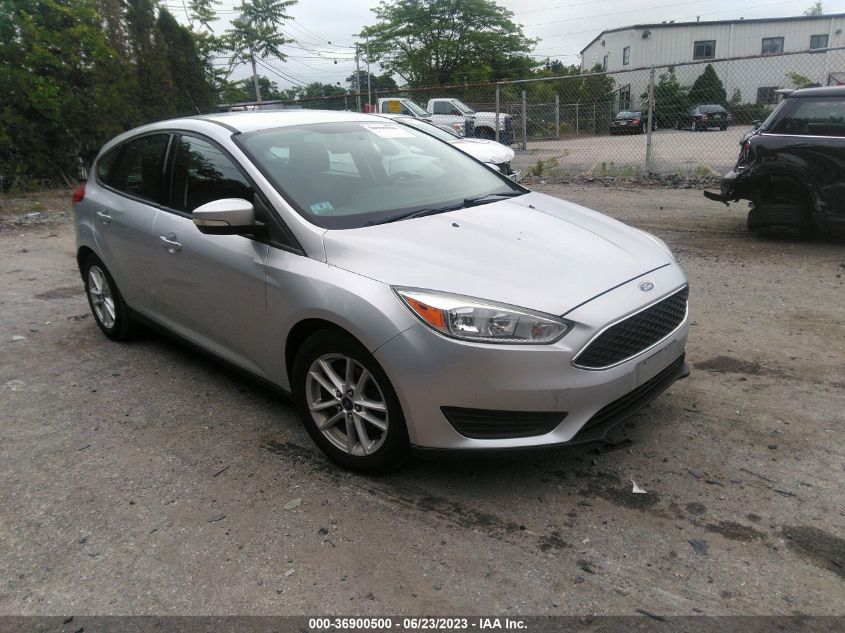 2015 FORD FOCUS SE - 1FADP3K24FL223510