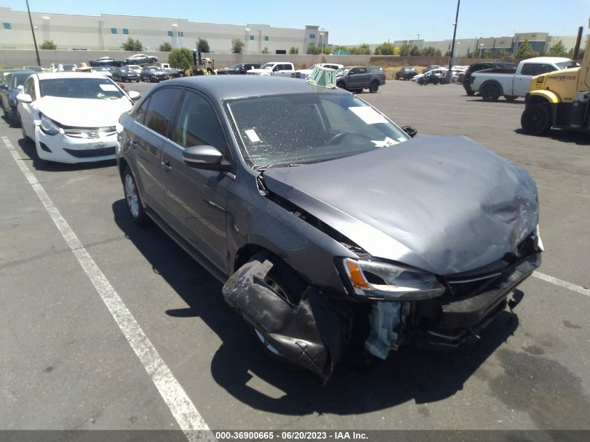 2014 VOLKSWAGEN JETTA SEDAN SE W/CONNECTIVITY - 3VWD17AJ5EM299999