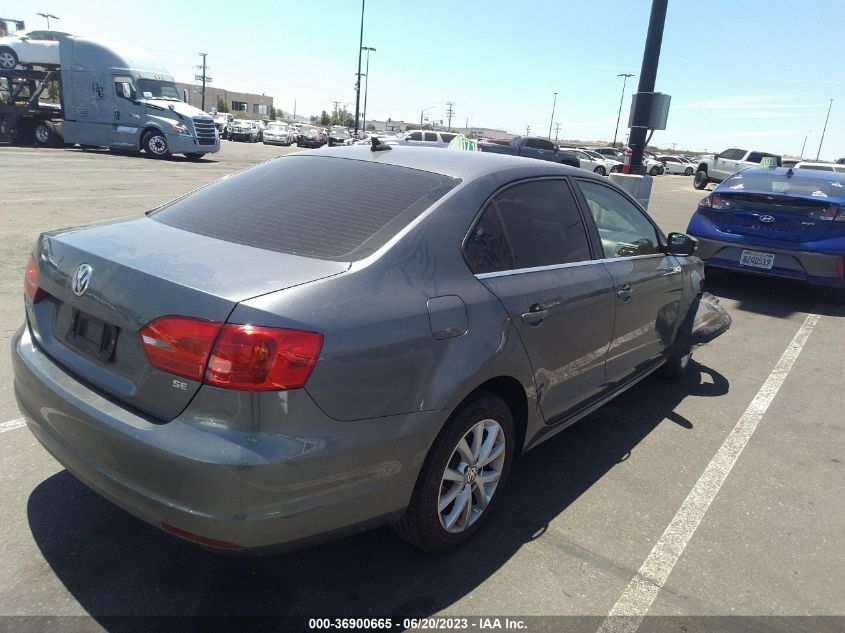 2014 VOLKSWAGEN JETTA SEDAN SE W/CONNECTIVITY - 3VWD17AJ5EM299999