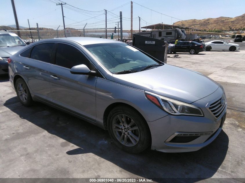 2015 HYUNDAI SONATA 2.4L SE - 5NPE24AF8FH013634