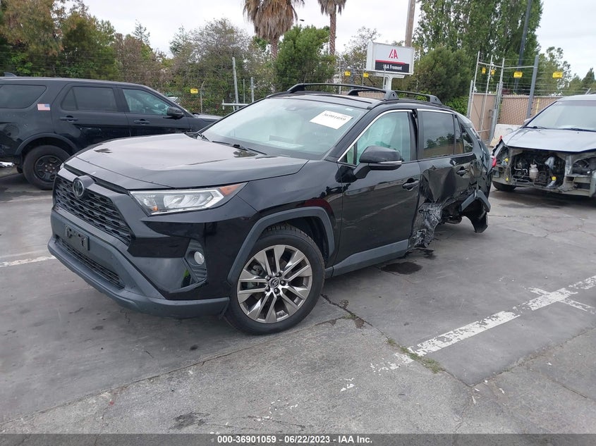 VIN 2T3C1RFV0KC009749 2019 TOYOTA RAV4 XLE PREMIUM
