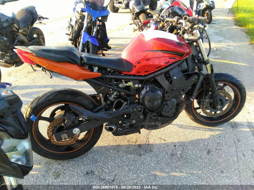 2011 YAMAHA FZ6 R JYARJ18E8BA007328