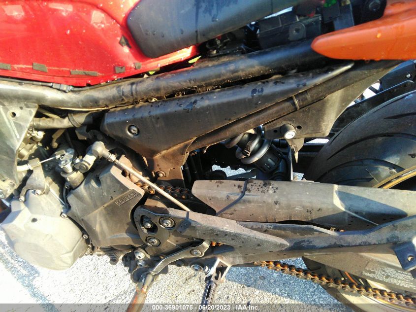 2011 YAMAHA FZ6 R JYARJ18E8BA007328