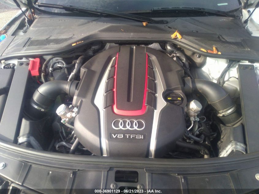 2015 AUDI S8 QUATTRO - WAUK2AFD5FN008235