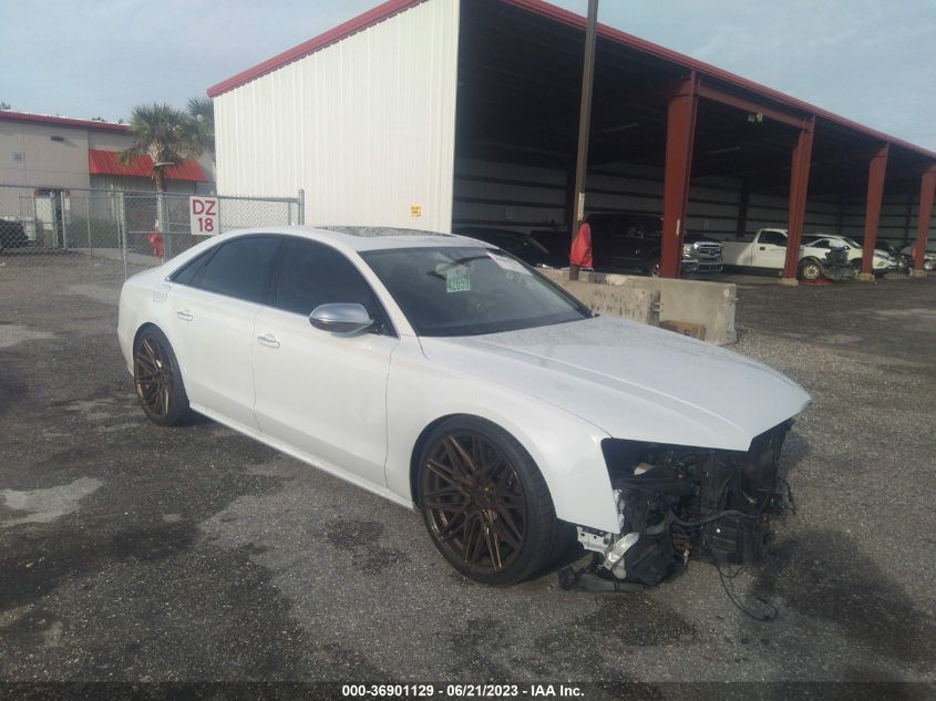 2015 AUDI S8 QUATTRO - WAUK2AFD5FN008235
