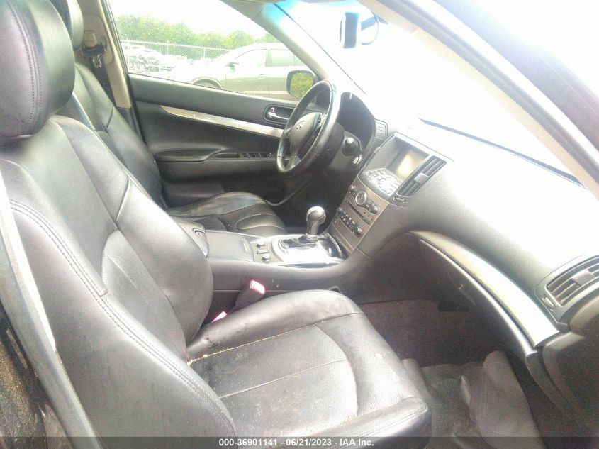 2015 INFINITI Q40 JN1CV6AR5FM522254