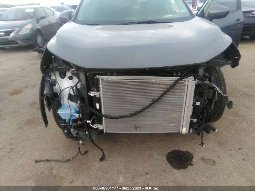 5N1BT3BA4PC796926 Nissan Rogue SV 6