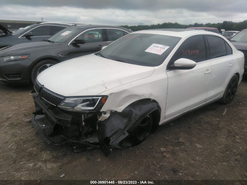 2013 VOLKSWAGEN GLI AUTOBAHN W/NAV 3VW567AJ0DM237091