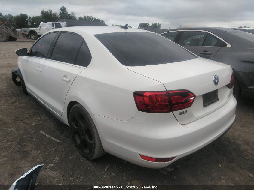 2013 VOLKSWAGEN GLI AUTOBAHN W/NAV 3VW567AJ0DM237091
