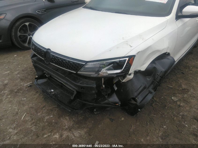 2013 VOLKSWAGEN GLI AUTOBAHN W/NAV 3VW567AJ0DM237091