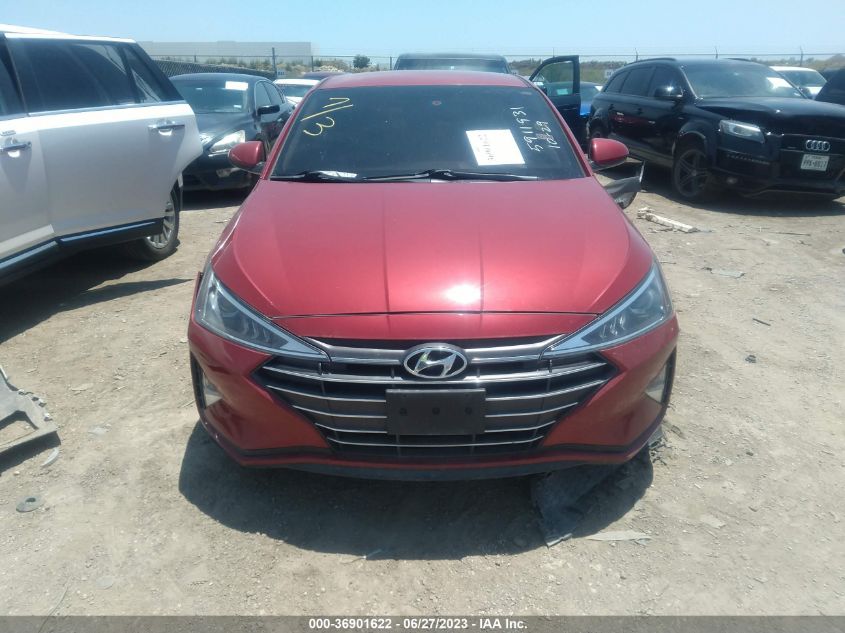 2019 HYUNDAI ELANTRA SE - 5NPD74LF5KH497346