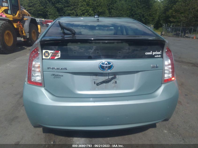 2013 TOYOTA PRIUS FOUR - JTDKN3DU9D5639513