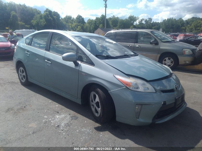 2013 TOYOTA PRIUS FOUR - JTDKN3DU9D5639513