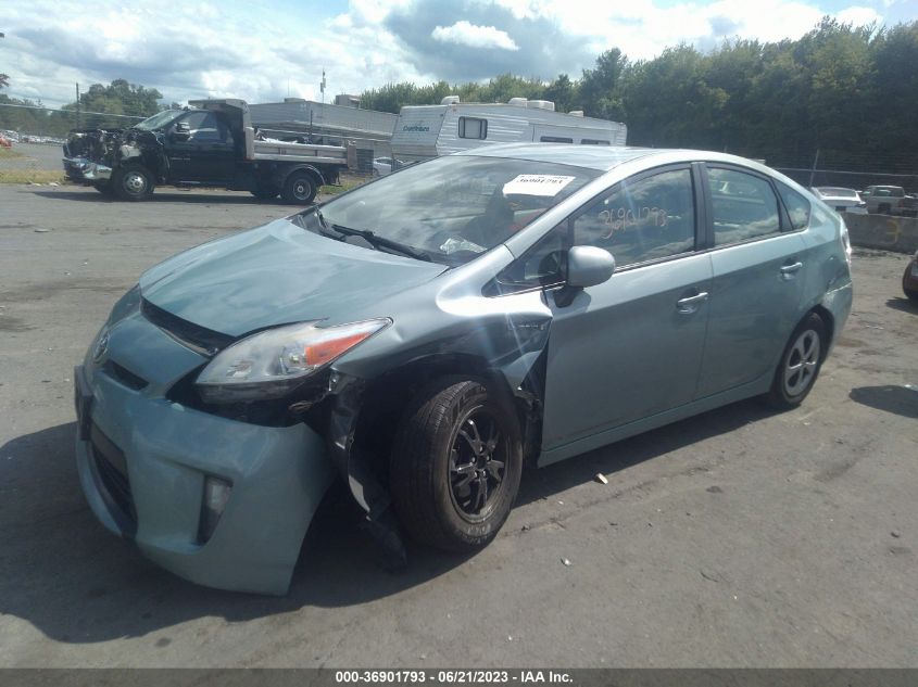 2013 TOYOTA PRIUS FOUR - JTDKN3DU9D5639513