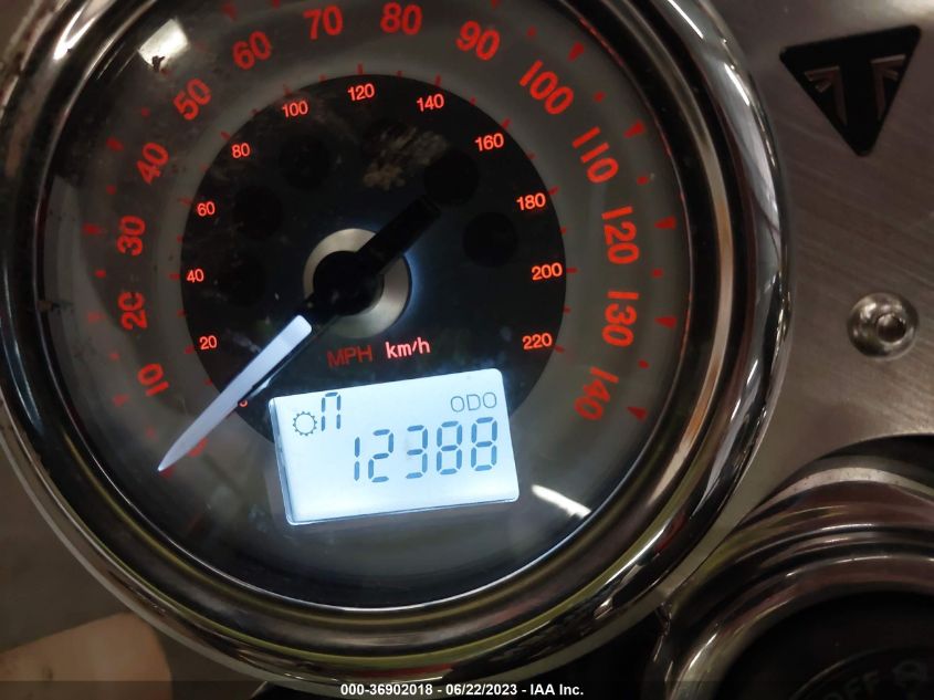 2016 TRIUMPH MOTORCYCLE THRUXTON 1200 R SMTD21HF9GT773330