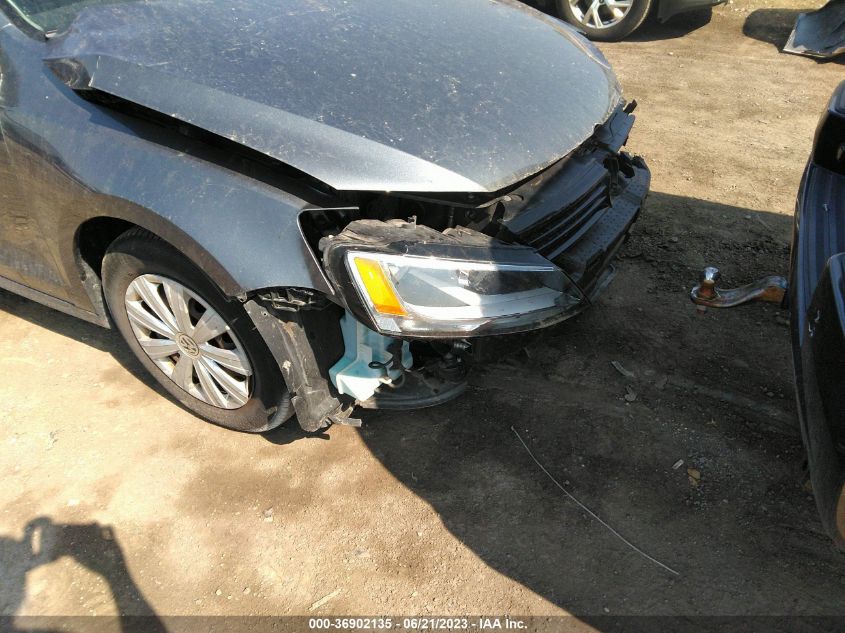 2014 VOLKSWAGEN JETTA SEDAN S - 3VW2K7AJXEM208388