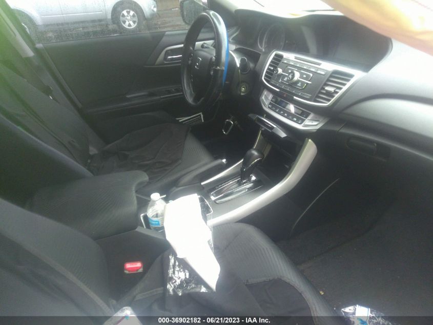 2015 HONDA ACCORD SEDAN LX - 1HGCR2F38FA024681