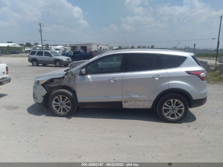 2017 FORD ESCAPE SE - 1FMCU0GD3HUB05836