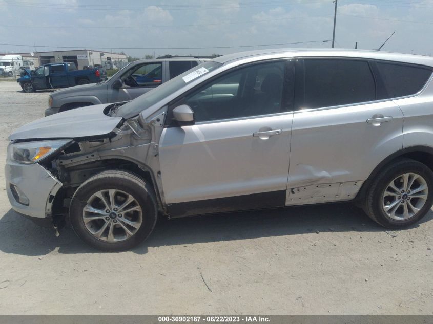 2017 FORD ESCAPE SE - 1FMCU0GD3HUB05836