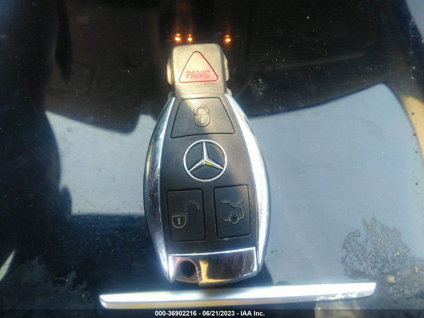 2016 MERCEDES-BENZ C-CLASS C 300 - 55SWF4KB6GU136139
