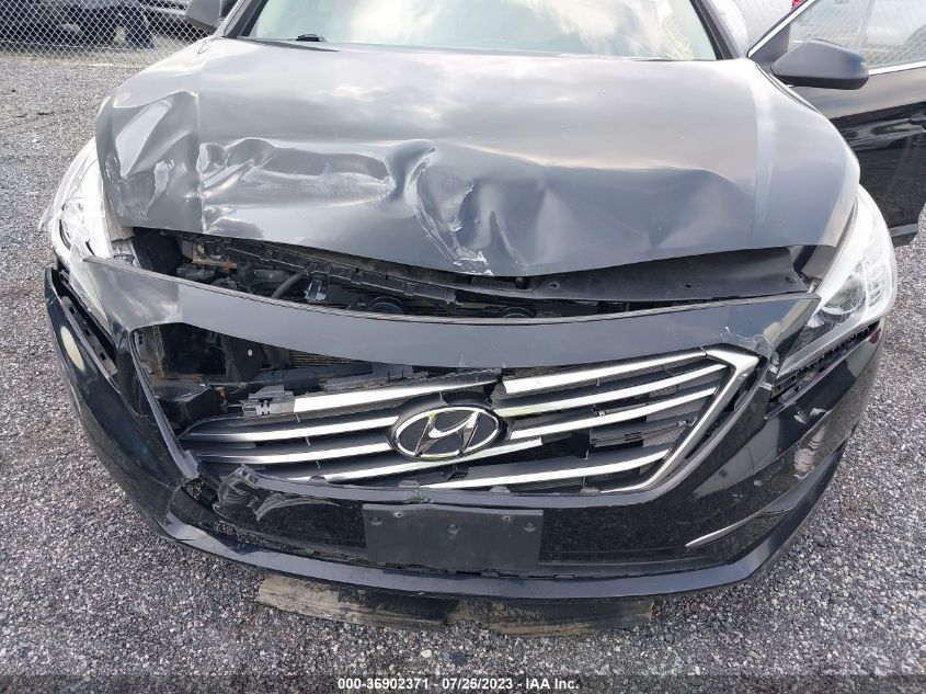 2017 HYUNDAI SONATA SE - 5NPE24AF6HH482496