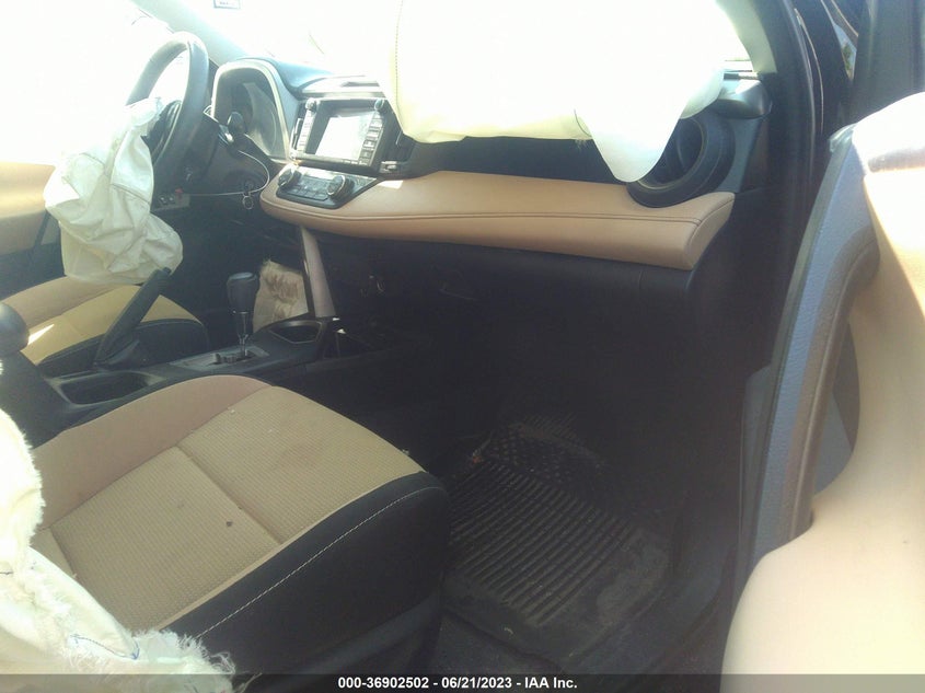 VIN 2T3RFREV0HW637069 2017 TOYOTA RAV4 XLE