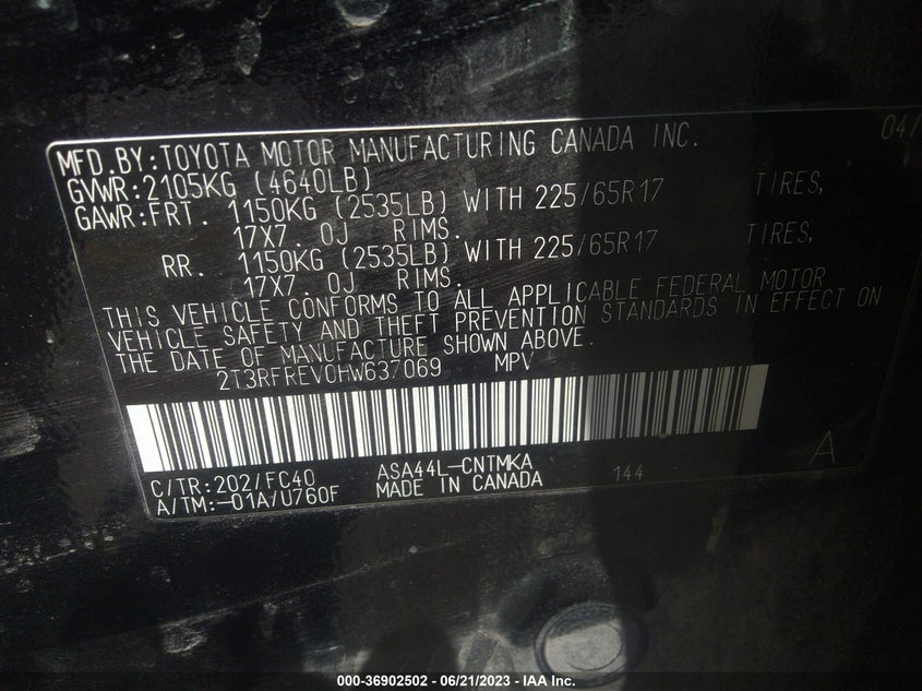 VIN 2T3RFREV0HW637069 2017 TOYOTA RAV4 XLE
