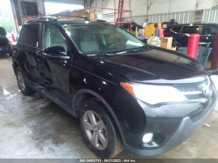 2015 TOYOTA RAV4 XLE - 2T3WFREV5FW229232