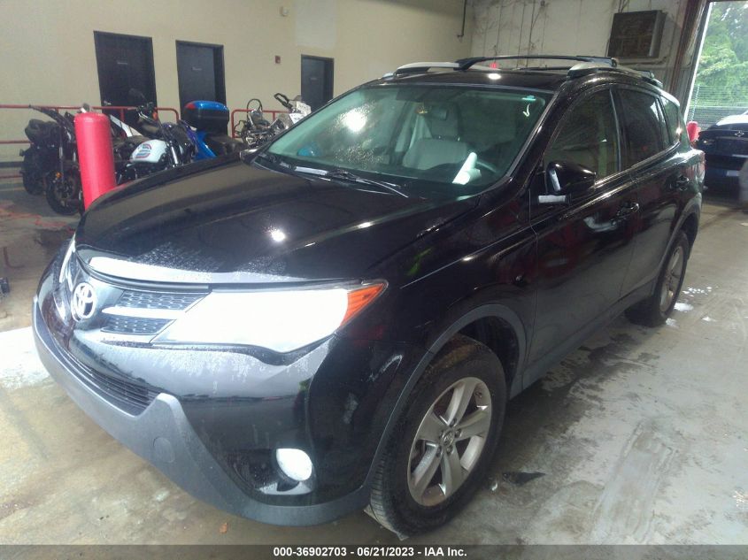 2015 TOYOTA RAV4 XLE - 2T3WFREV5FW229232