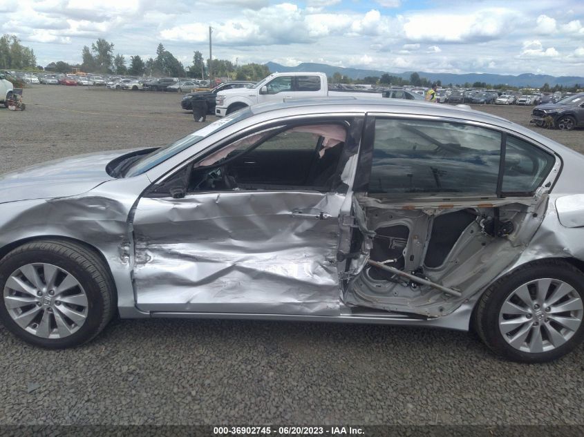 2015 HONDA ACCORD SEDAN EX-L - 1HGCR3F82FA014777
