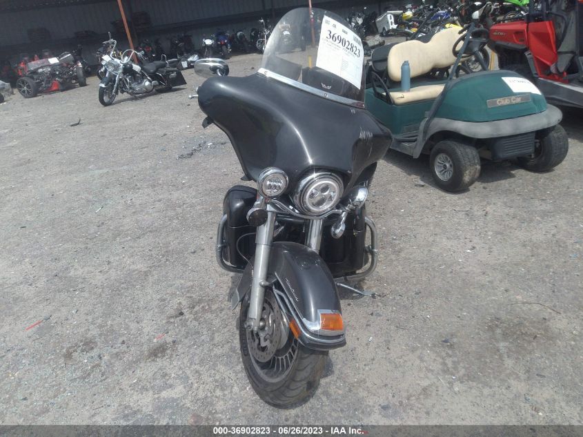 2009 HARLEY-DAVIDSON FLHTCU - 1HD1FC4199Y687614
