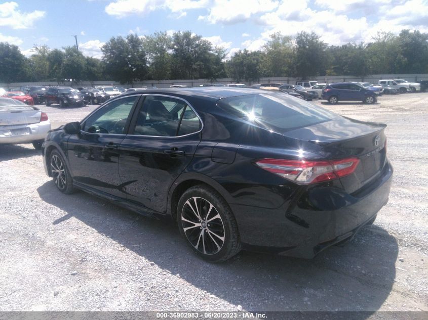 2018 TOYOTA CAMRY LE/SE/XLE/L - 4T1B11HK7JU670815