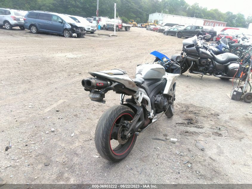 2008 HONDA CBR600 RR - JH2PC40028M105941