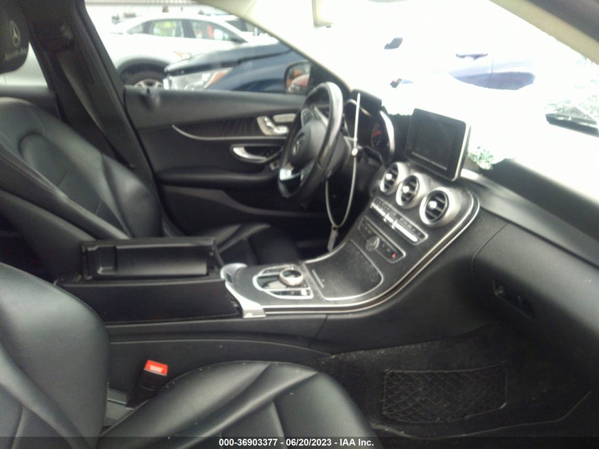 VIN 55SWF4KB4HU206822 2017 MERCEDES-BENZ C-CLASS C 300