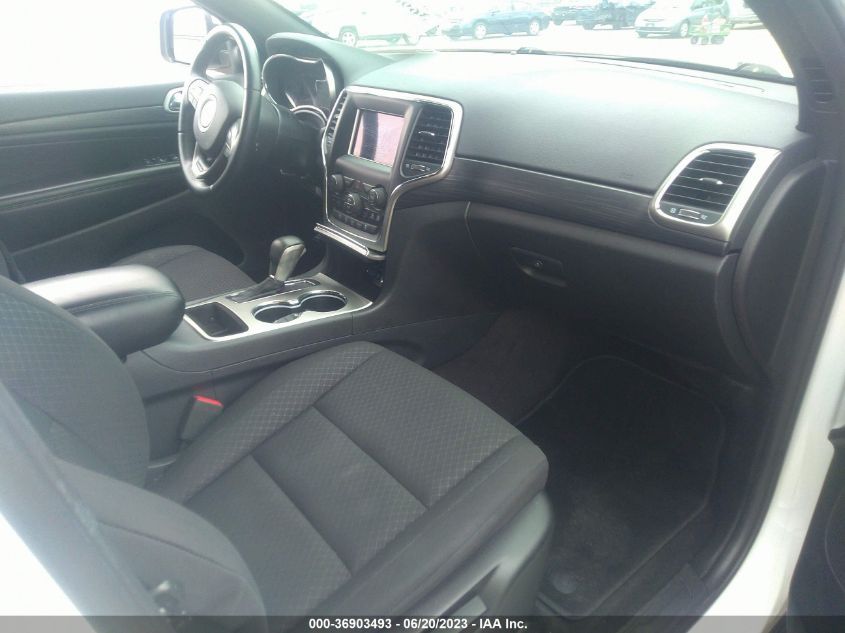 2019 JEEP GRAND CHEROKEE LAREDO E - 1C4RJFAG4KC619222