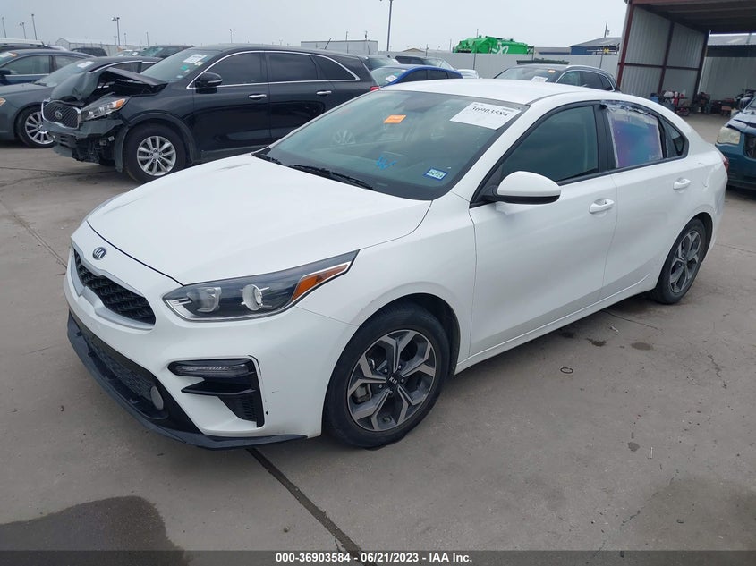VIN 3KPF24AD3LE176128 2020 KIA FORTE LXS