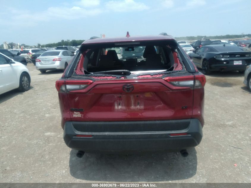 2T3H1RFVXMW148617 Toyota RAV4 LE 16