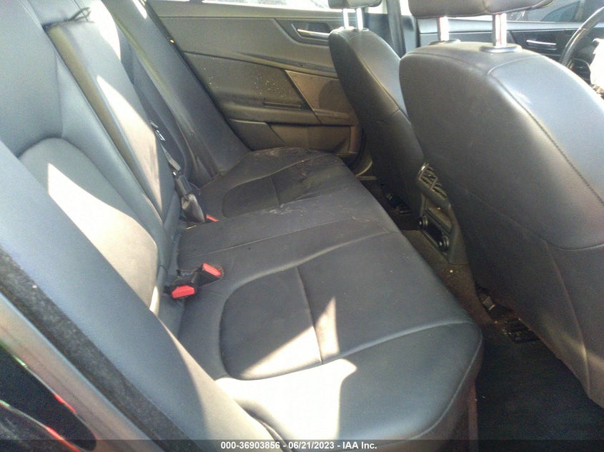 VIN SAJAR4FX5JCP33989 2018 JAGUAR XE