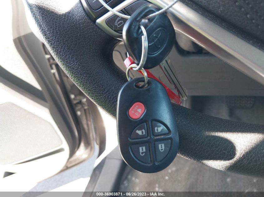 2017 TOYOTA SIENNA LE - 5TDKZ3DC5HS814772