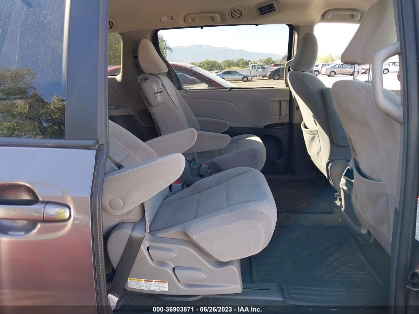 2017 TOYOTA SIENNA LE - 5TDKZ3DC5HS814772