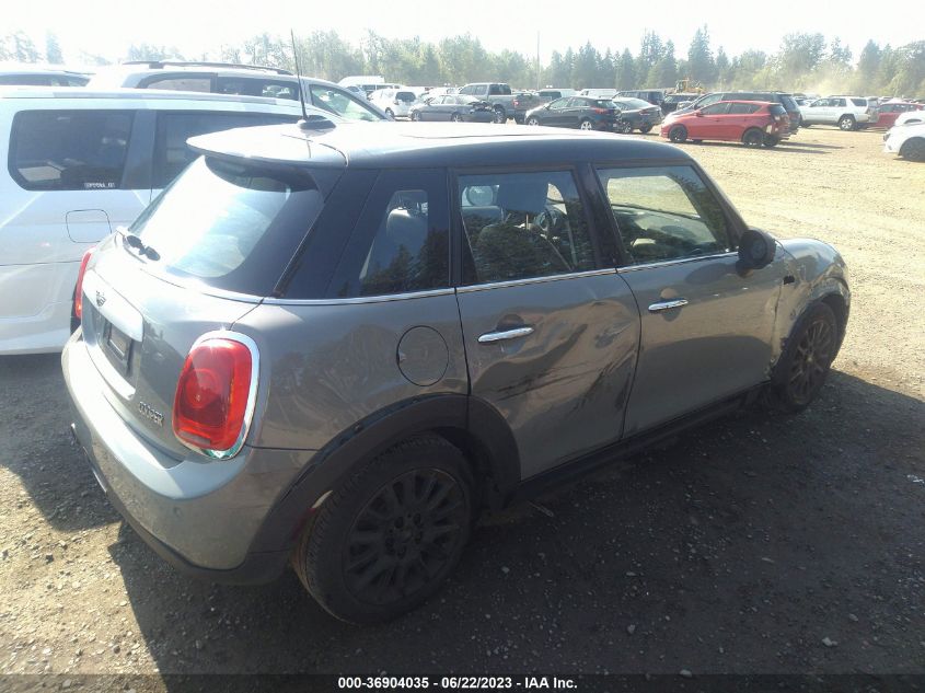 2015 MINI COOPER HARDTOP 4 DOOR WMWXS5C51FT832318