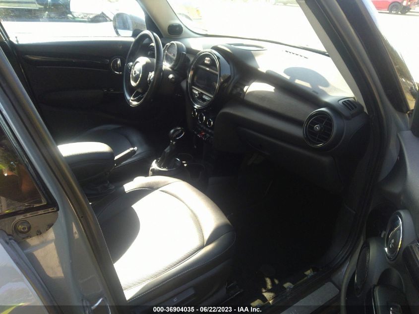 2015 MINI COOPER HARDTOP 4 DOOR WMWXS5C51FT832318