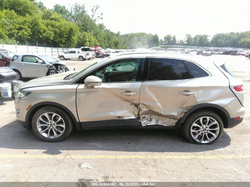 2017 LINCOLN MKC SELECT - 5LMCJ2D95HUL40174