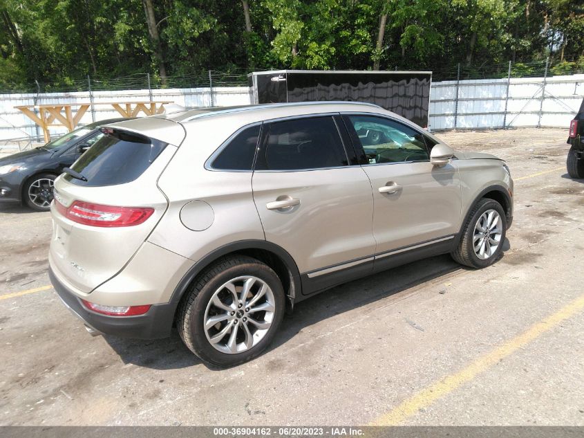 2017 LINCOLN MKC SELECT - 5LMCJ2D95HUL40174