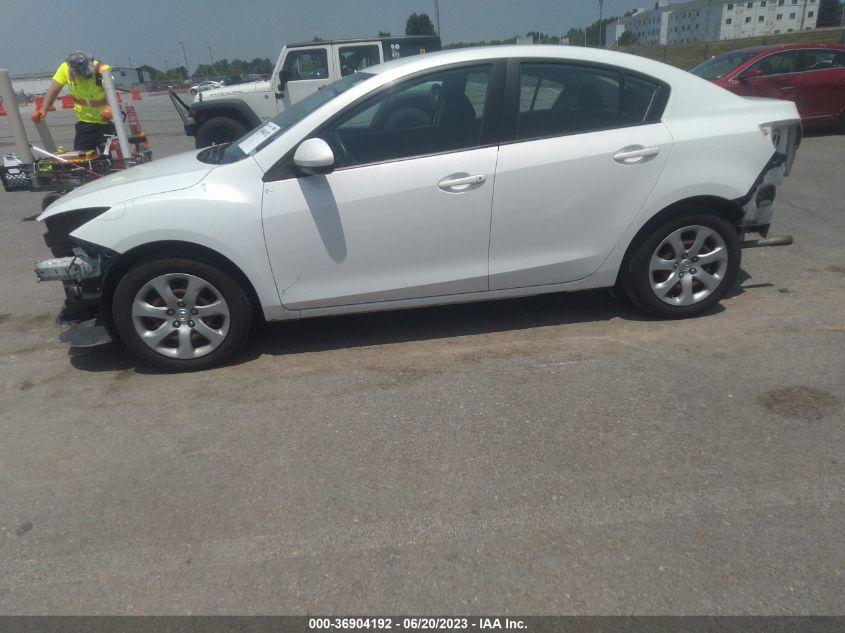 2013 MAZDA MAZDA3 I SPORT - JM1BL1U77D1845232