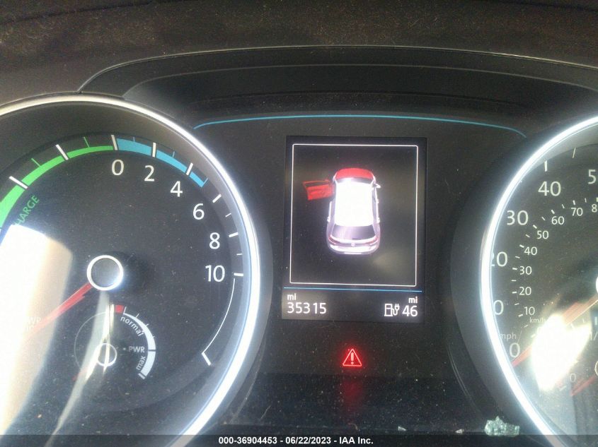 2016 VOLKSWAGEN E-GOLF SE - WVWKP7AU2GW916541