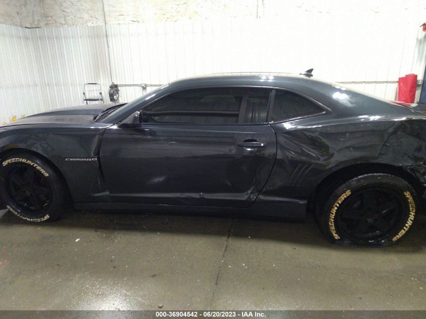 2015 CHEVROLET CAMARO LS - 2G1FB1E34F9235943