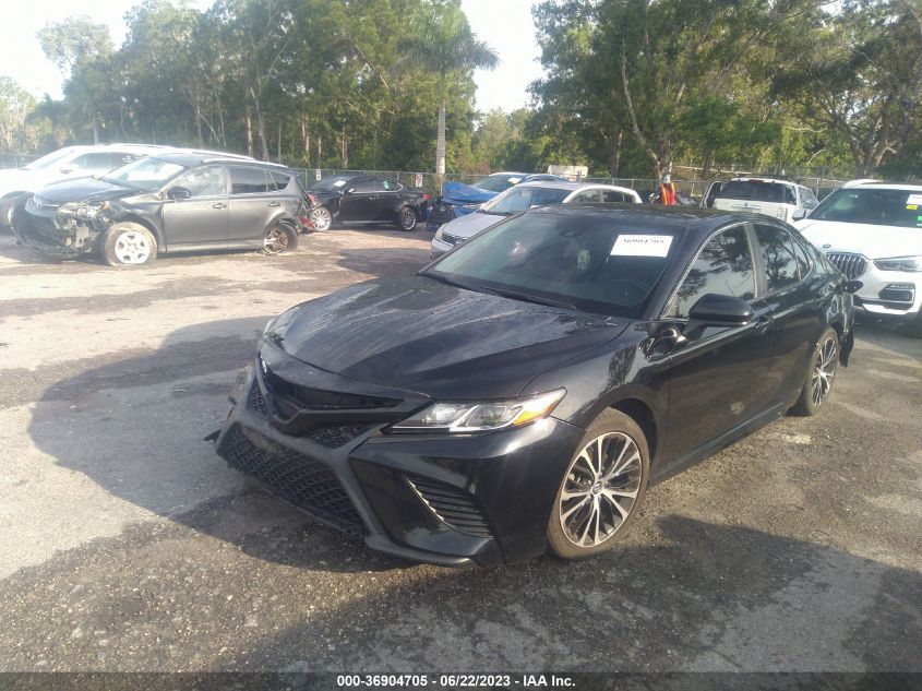 2020 TOYOTA CAMRY SE/SE NIGHT SHADE - 4T1G11AK6LU309045
